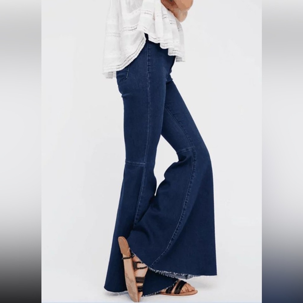 Free People Dark Wash Flare Denim Jeans Raw Hem Boho Woodstock Bell Bottom 27